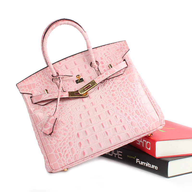 Luxury Leather Tote Bag – Spacious & Elegant