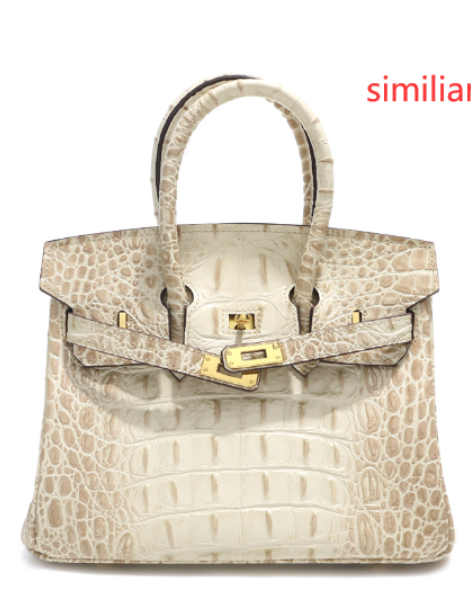 Luxury Leather Tote Bag – Spacious & Elegant