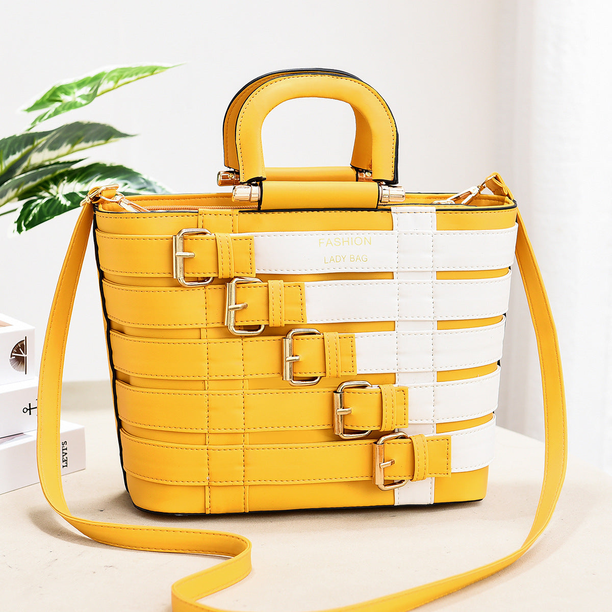 Trendy Women's Tote Bag for Spring and Summer Fashion