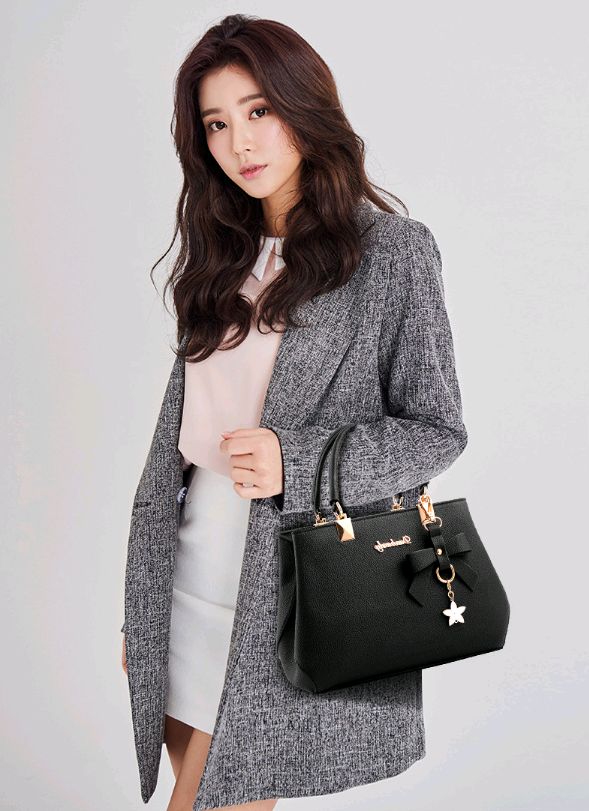 Fashionable Women's Tote Bag - Korean Style Shoulder Bag