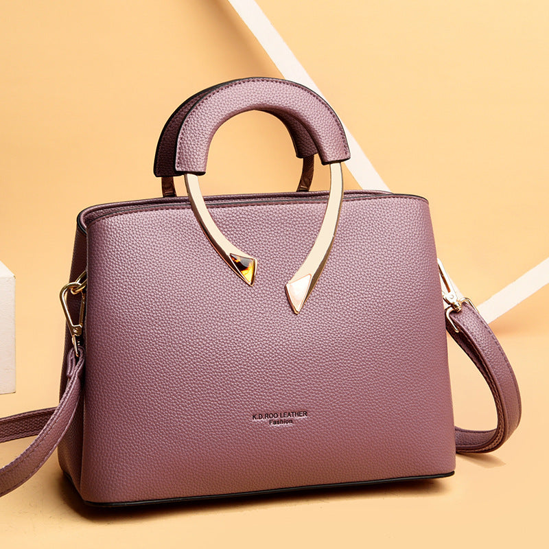 Fashionable Women's Shoulder Bag