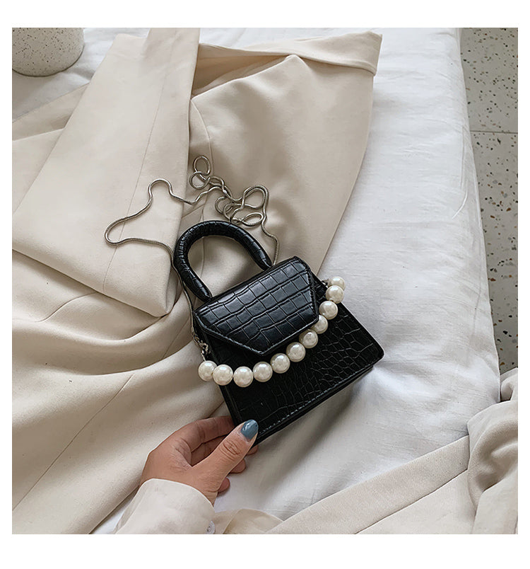 Mini Chain Crossbody Bag