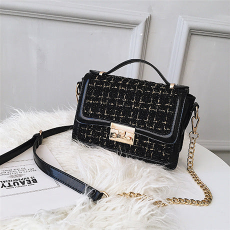 Versatile Chain Crossbody Bag with Wool Fabric Design