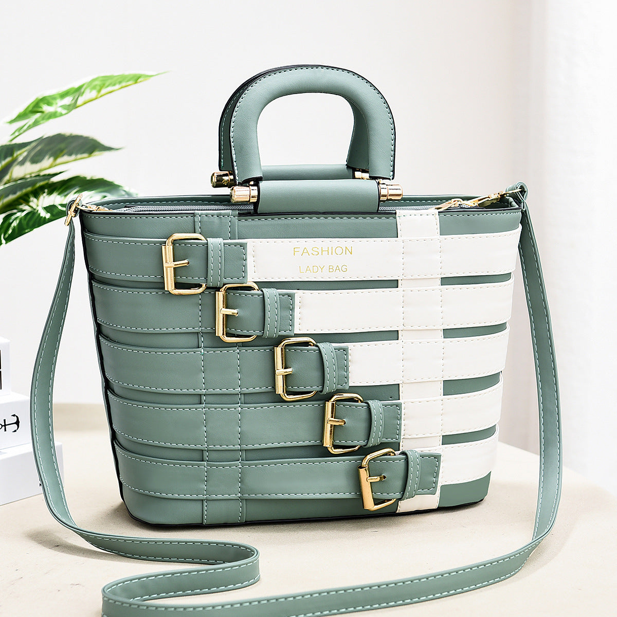 Trendy Women's Tote Bag for Spring and Summer Fashion