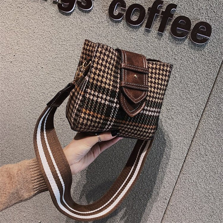 New Stylish Checkered Women's Shoulder Bag, Casual Tote