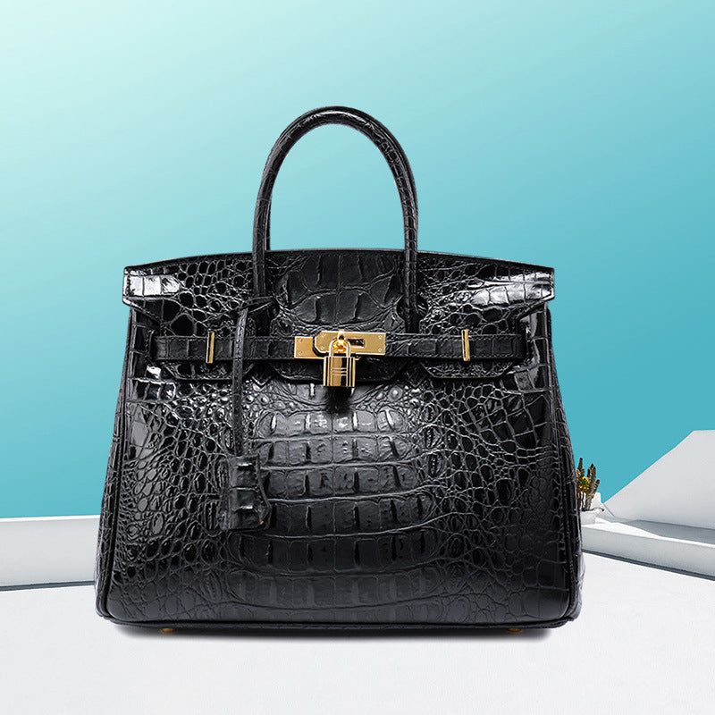 Luxury Leather Tote Bag – Spacious & Elegant
