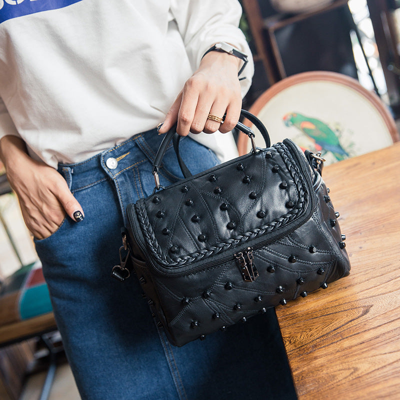 Retro Sheepskin Women's Crossbody Shoulder Bag