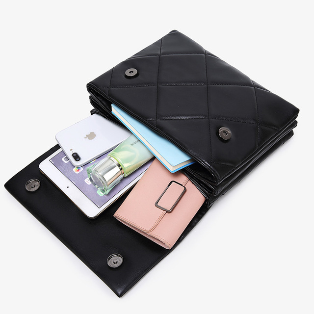 Stylish Chain Shoulder Bag