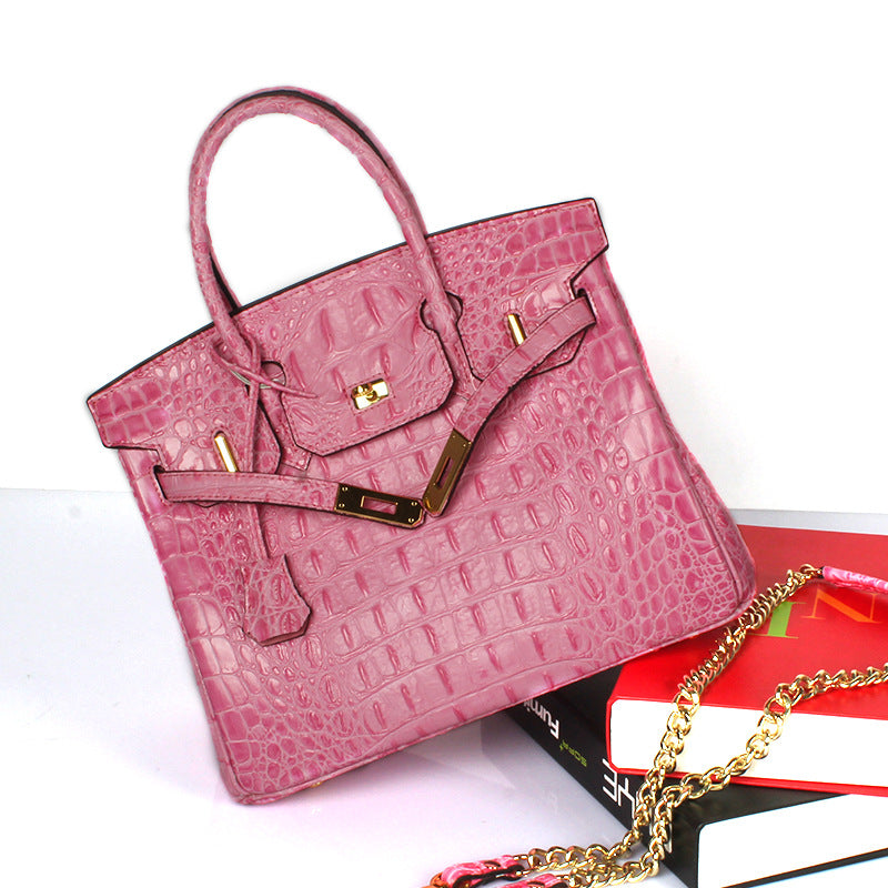 Luxury Leather Tote Bag – Spacious & Elegant